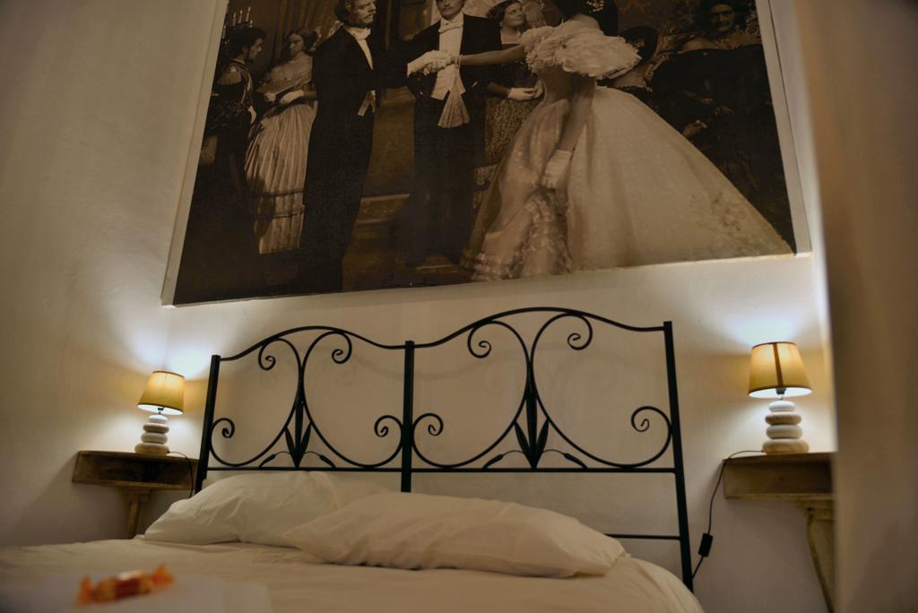 Real Teatro Umberto I Bed & Breakfast Palermo Eksteriør bilde