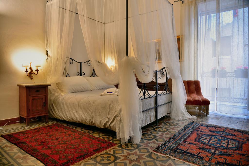 Real Teatro Umberto I Bed & Breakfast Palermo Eksteriør bilde